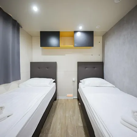 Estrada Mobile Campsite Biograd Na Moru