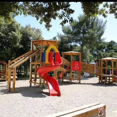 Estrada Mobile Camping 4*