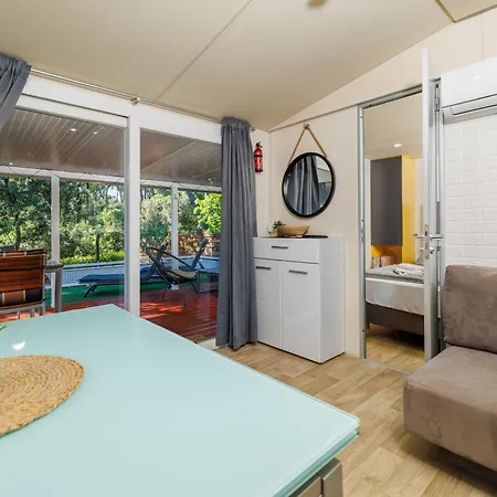 Estrada Mobile Camping 4*