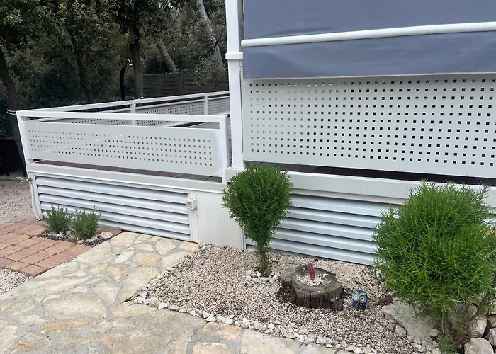 Estrada Mobile Kamp 4*